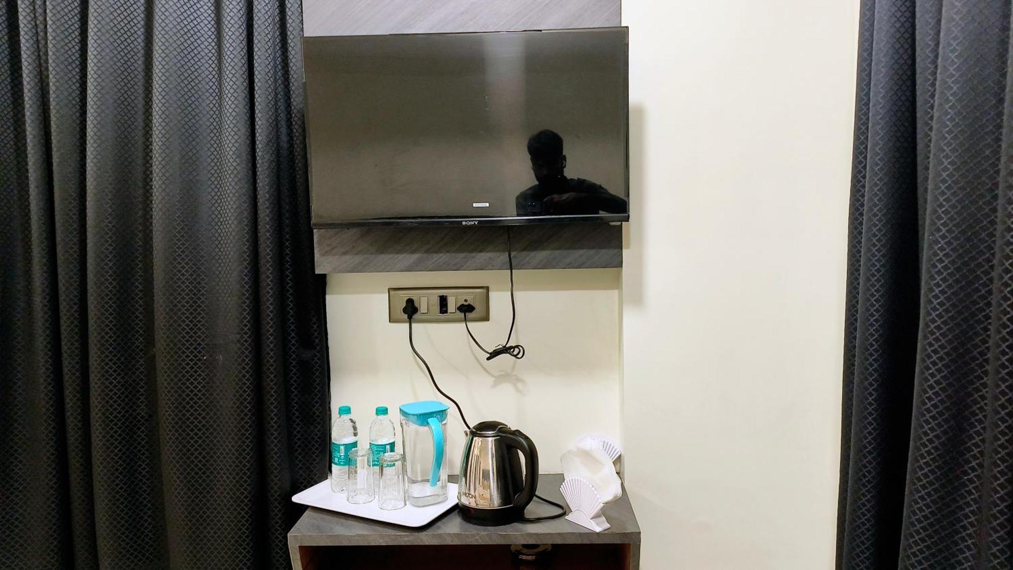 Hotel Hotel Edition Blue - Mumbai Hotels Bombaj