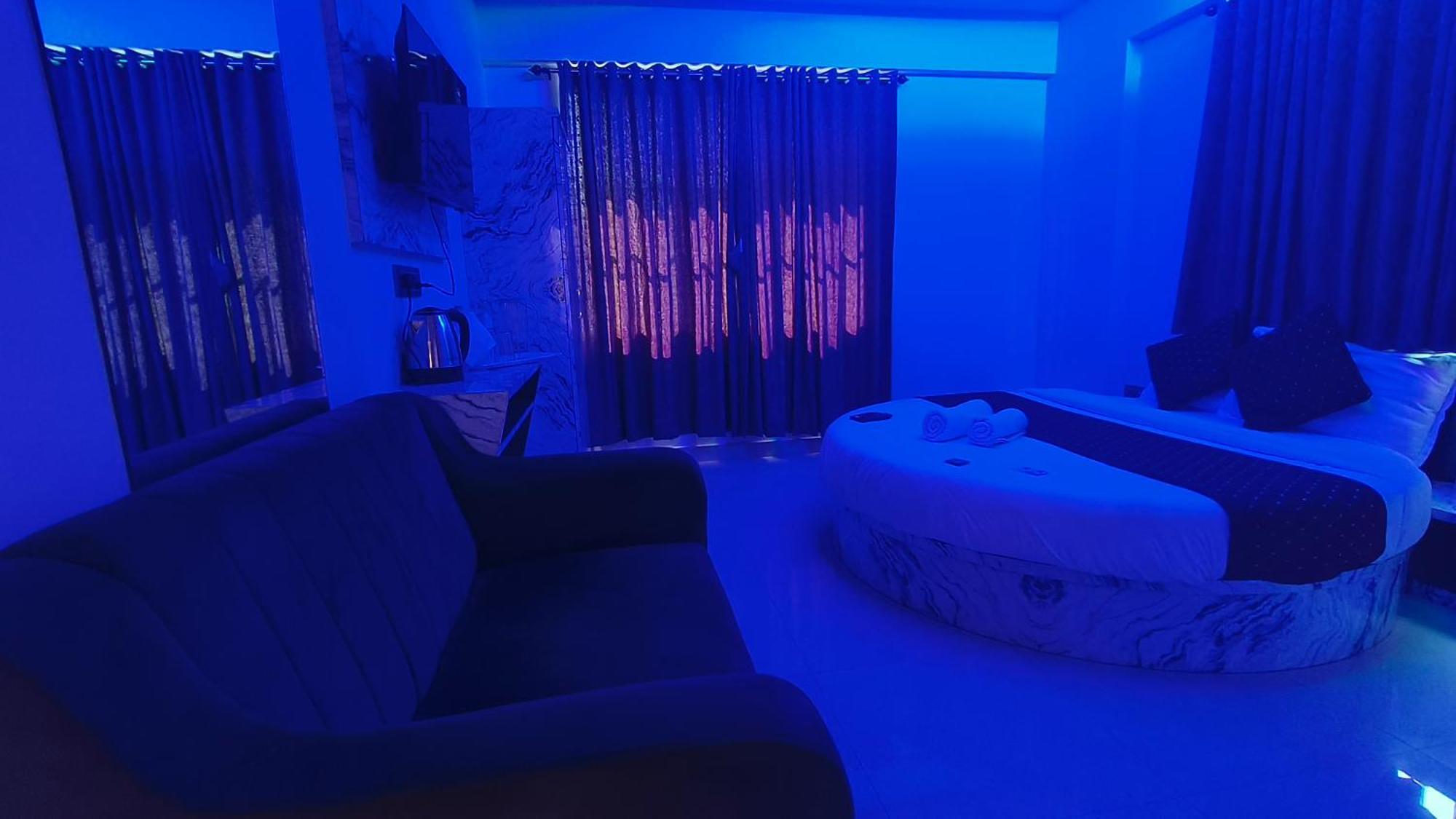 Hotel Hotel Edition Blue - Mumbai Hotels *